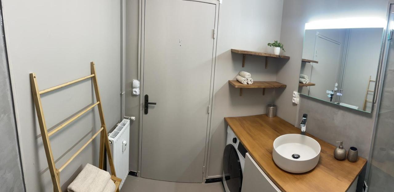 Appartement De Charme Au Pied De La Basilique Saint Remi Reims Ngoại thất bức ảnh