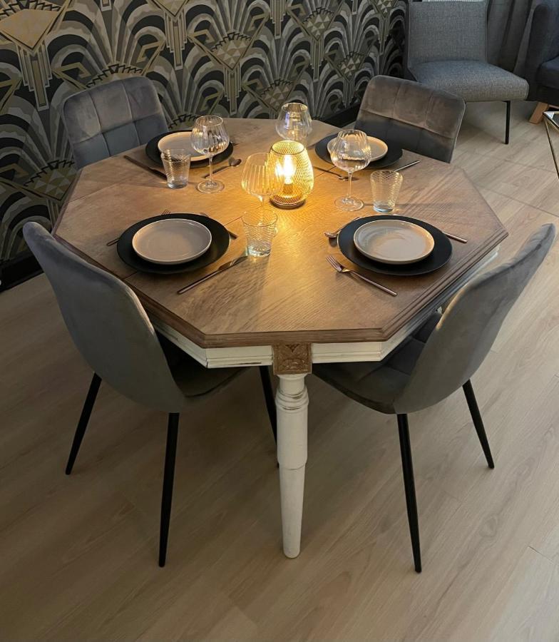 Appartement De Charme Au Pied De La Basilique Saint Remi Reims Ngoại thất bức ảnh